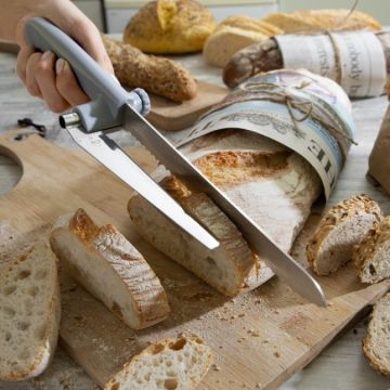 Cutit de paine cu ghidaj de taiere reglabil Kutway InnovaGoods
