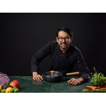 Tigaie Wok cu capac, Samurai Gourmet by Rikito Watanabe si Cooking by Heinner, 24x7.5 cm, aluminiu, negru/natur