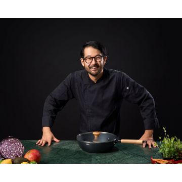 Tigaie Wok cu capac, Samurai Gourmet by Rikito Watanabe si Cooking by Heinner, 28x8 cm, aluminiu, negru/natur