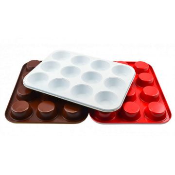 TAVĂ PENTRU BRIOȘE