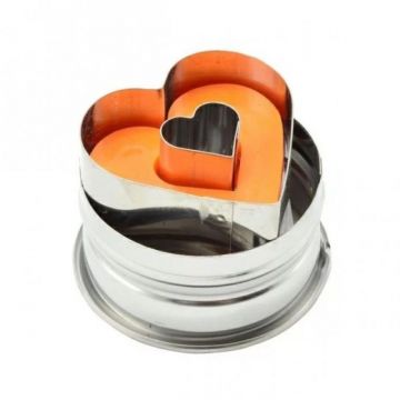 Forma de Biscuiti Inima, Diametru 5 cm, Latime 3.5 cm, Dimensiune Inima 1.5 cm