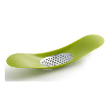 Zdrobitor pentru usturoi Joseph Joseph Garlic Rocker, verde